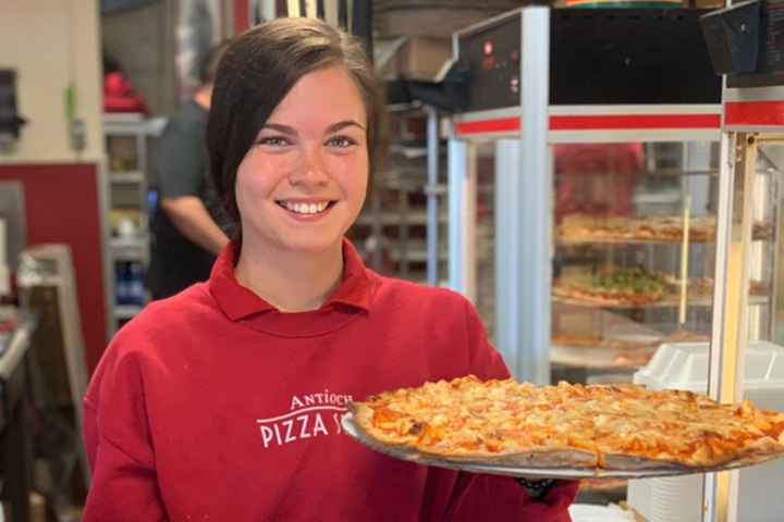 What is a No-Royalty Franchise and a Pizza Franchise?